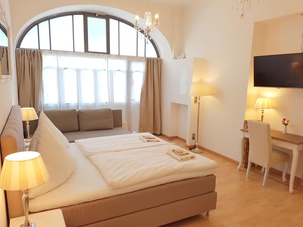 Gastein By Rockchair L Superhost Status L 2 Bedrooms Boxspringbeds 1,5 Bathrooms - Cozy Family & Business Flair Welcomes You!