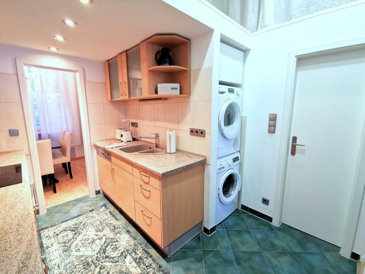 Gastein By Rockchair L Superhost Status L 2 Bedrooms Boxspringbeds 1,5 Bathrooms - Cozy Family & Business Flair Welcomes You!